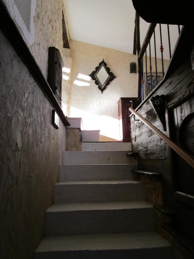 לינה וארוחת בוקר Saint-Victor-de-Malcap La Maison De St Victor מראה חיצוני תמונה
